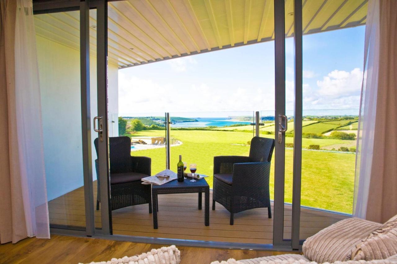 Staying Near Crealy Adventure Park: 4 Padstow Hotels Compared