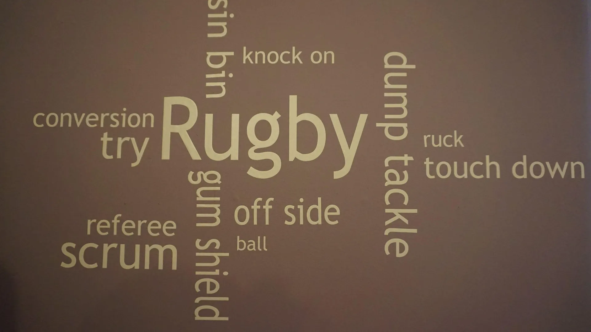 6 Budget Hotels Near Abbey House Museum Worth Booking