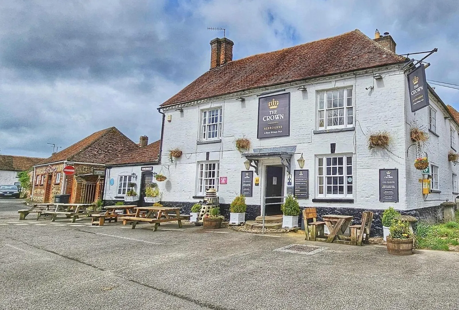 Where to Stay Near Membury Services M4: 4 Central Hotels