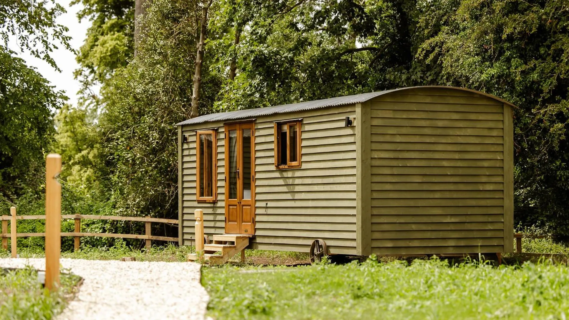 Where to Stay in Warwickshire: 4 Best Hotels Reviewed