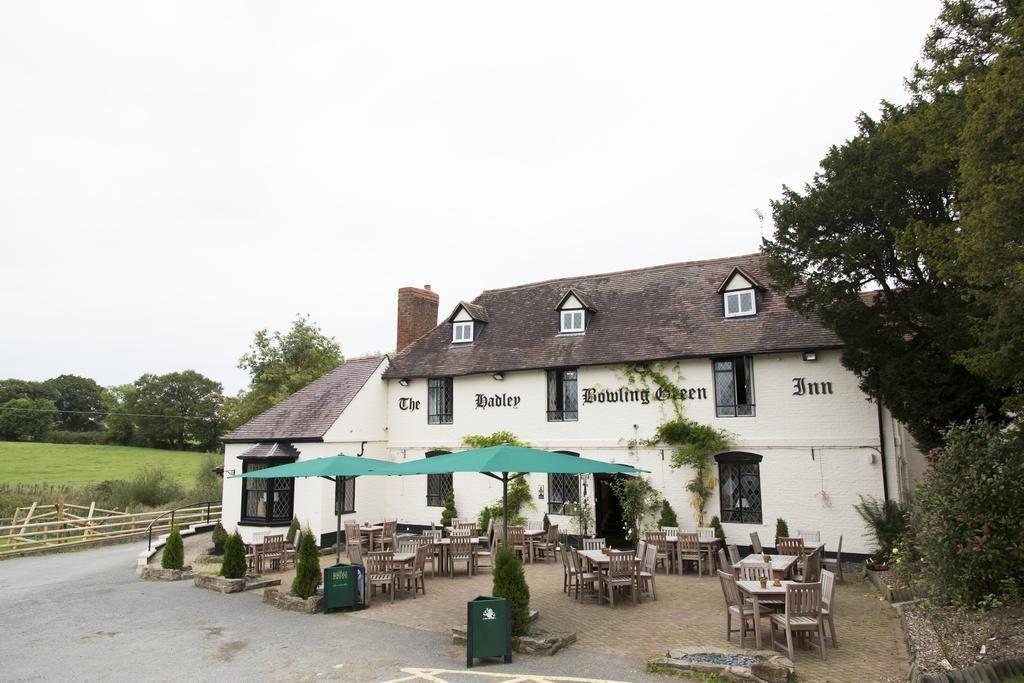 Where to Stay Near Worcester Woods Country Park: 4 Budget Hotels