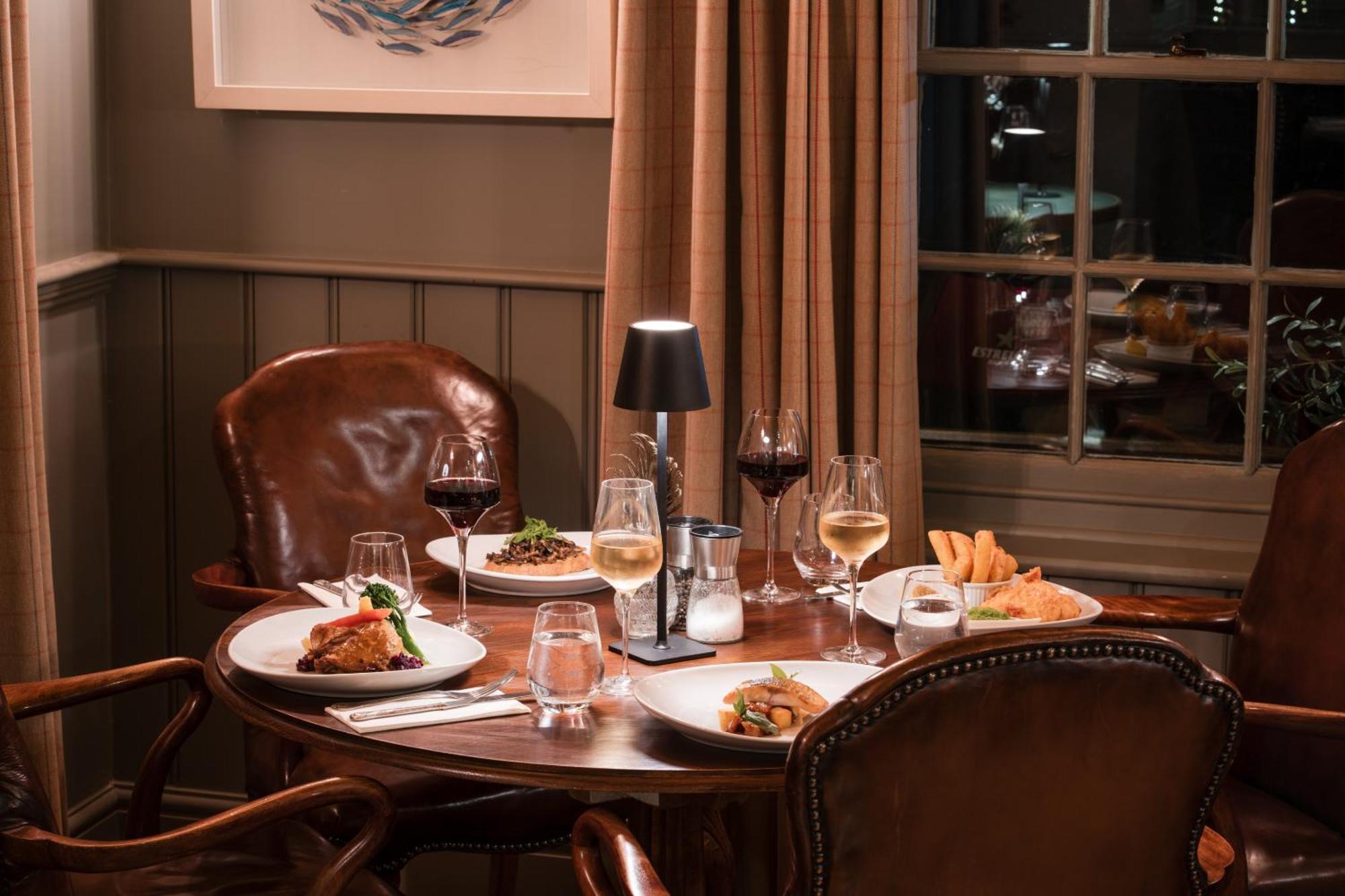 5 Couple Hotels in Oxfordshire That Deliver on Romance
